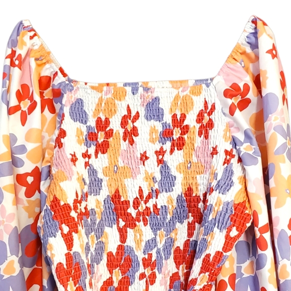 Shein Curvy Floral Smocked Crop Top NWOT - Picture 11 of 16